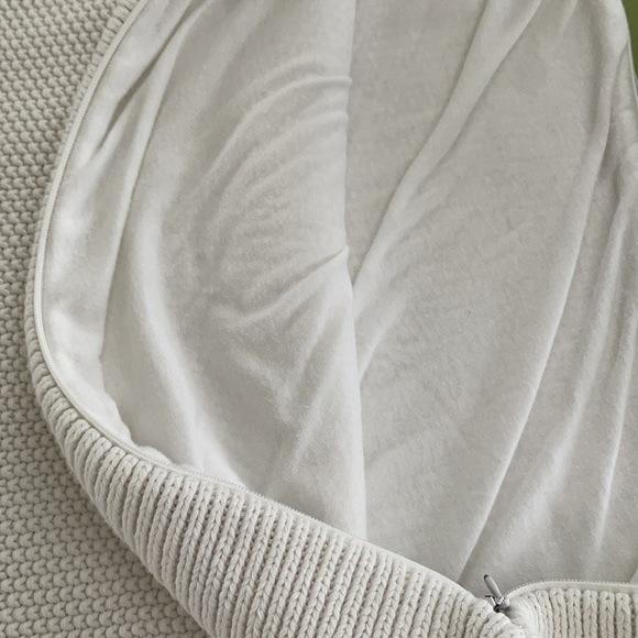 Pillow cover ONLY - Picture 2 of 4